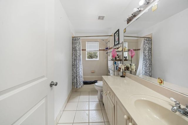 6892 Perdido Bay Terrace, Lake Worth, FL 33463