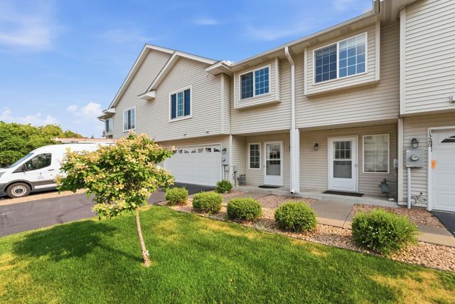 1328 128th Avenue NE, Blaine, MN 55434