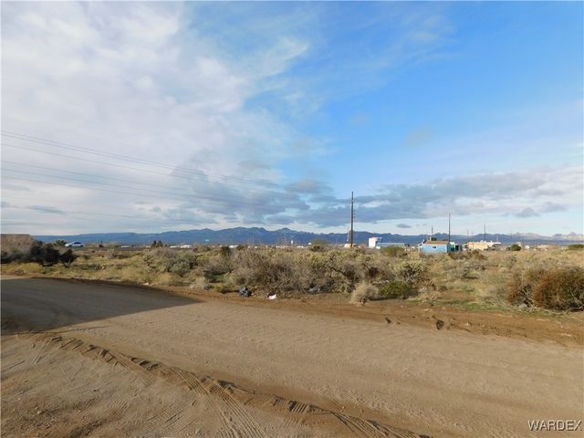 4143 Highway 68, Golden Valley, AZ 86413