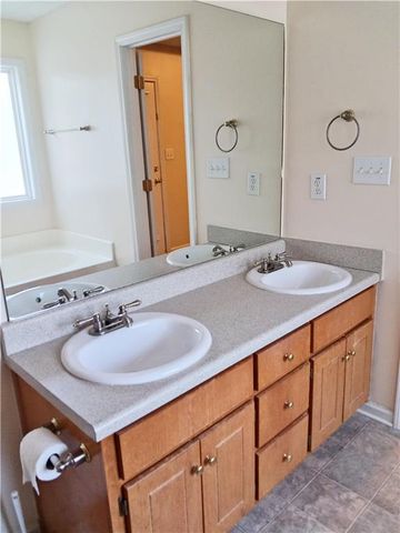 1109 Larkspur Drive, Locust Grove, GA 30248
