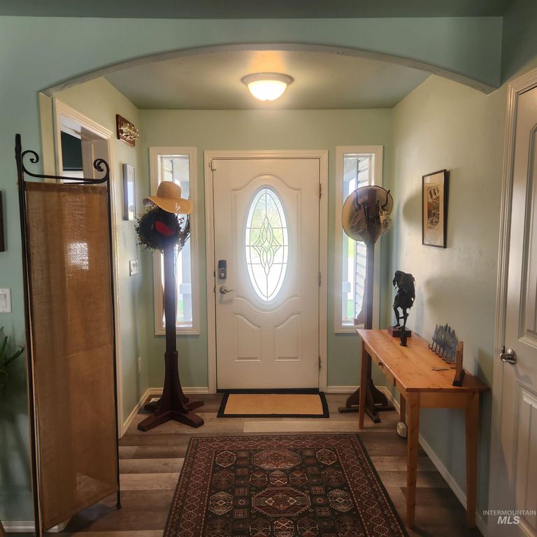 1536 Marie, Gooding, ID 83330 photo 4