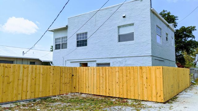 1945 Liberty Street 1, Hollywood, FL 33020