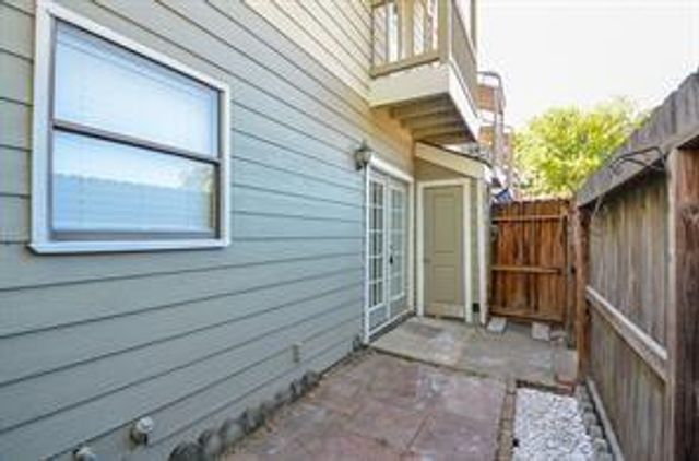 11710 Southlake Drive 22, Houston, TX 77077