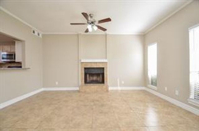 11710 Southlake Drive 22, Houston, TX 77077