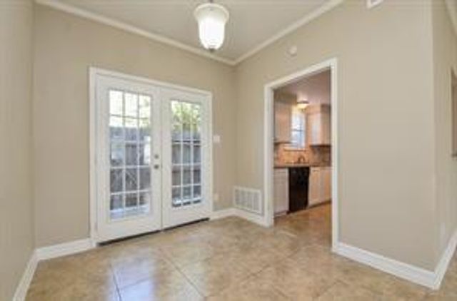 11710 Southlake Drive 22, Houston, TX 77077