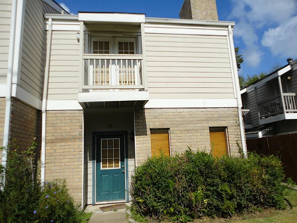11710 Southlake Drive 22, Houston, TX 77077