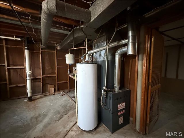 8775 Darnell Place, Jennings, MO 63136