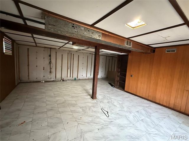 8775 Darnell Place, Jennings, MO 63136