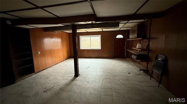 8775 Darnell Place, Jennings, MO 63136