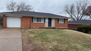 8775 Darnell Place, Jennings, MO 63136