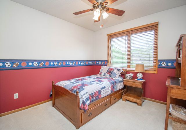 7090 Hickory Lane, Urbandale, IA 50322