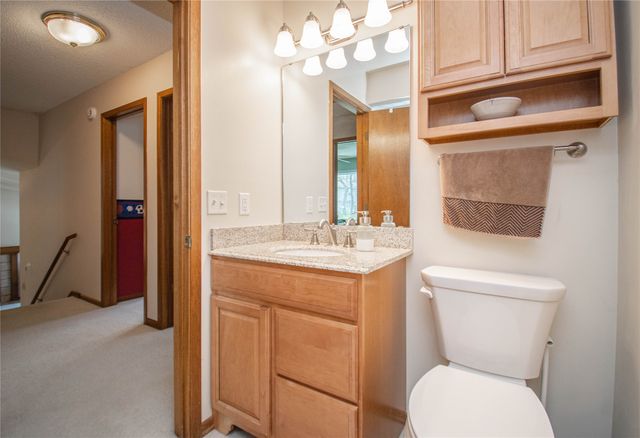 7090 Hickory Lane, Urbandale, IA 50322