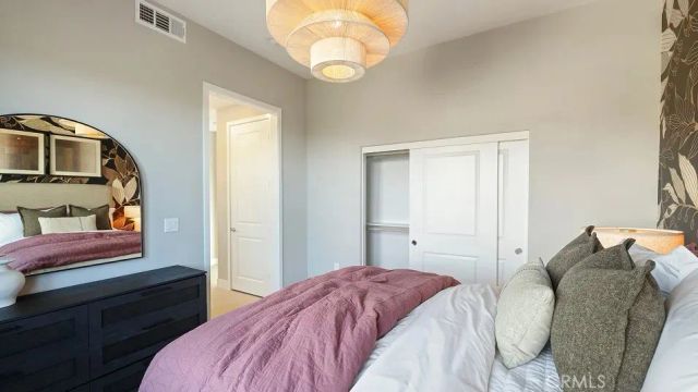 29755 Camino La Cumbre, Valencia, CA 91354