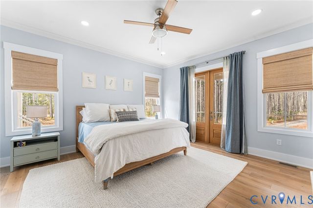 147 Galway Bay Ln, Kilmarnock, VA 22482