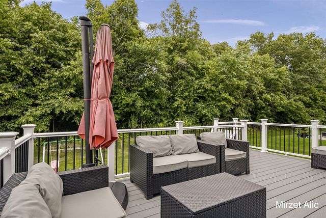 8748 Prairie Stone Drive, Byron Center, MI 49315