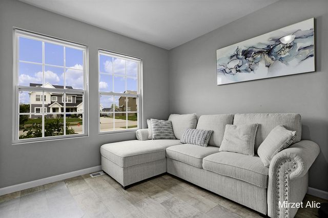 8748 Prairie Stone Drive, Byron Center, MI 49315