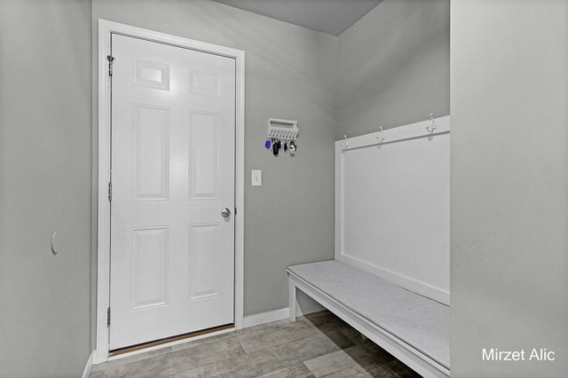 8748 Prairie Stone Drive, Byron Center, MI 49315