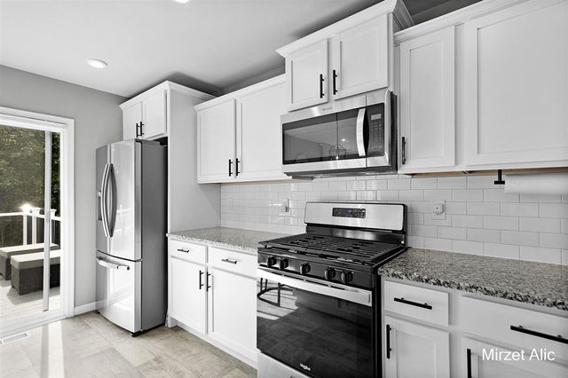 8748 Prairie Stone Drive, Byron Center, MI 49315