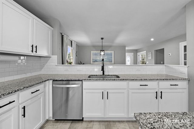 8748 Prairie Stone Drive, Byron Center, MI 49315