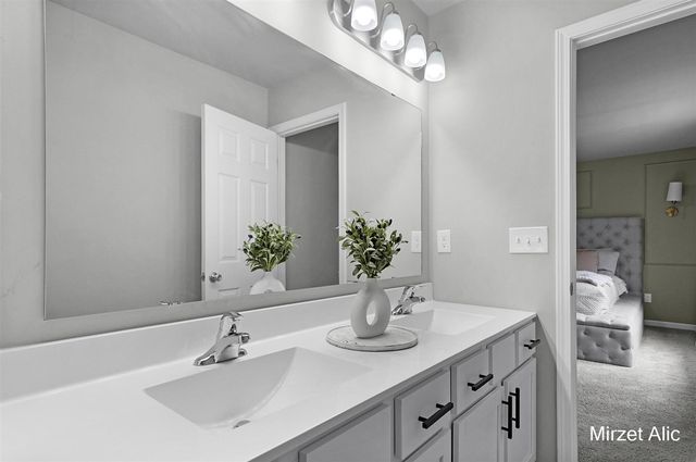 8748 Prairie Stone Drive, Byron Center, MI 49315