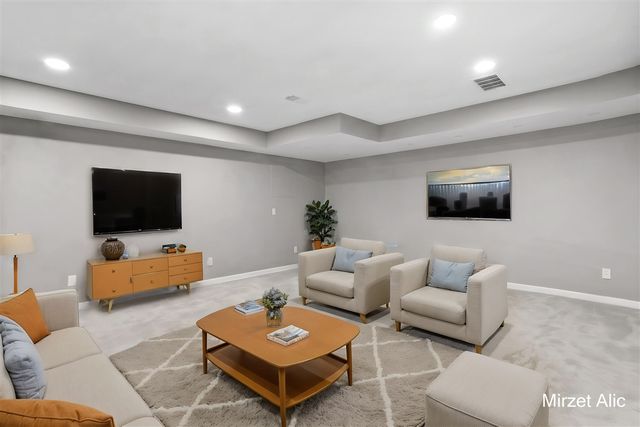 8748 Prairie Stone Drive, Byron Center, MI 49315