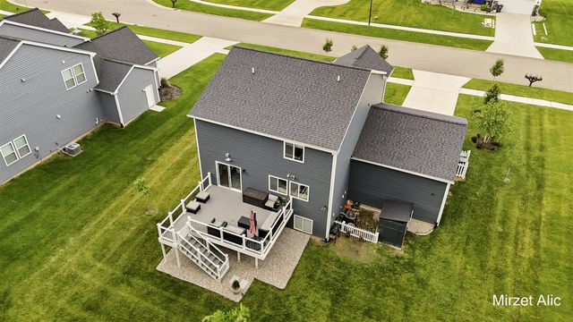 8748 Prairie Stone Drive, Byron Center, MI 49315