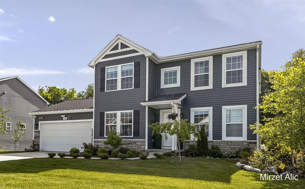 8748 Prairie Stone Drive, Byron Center, MI 49315