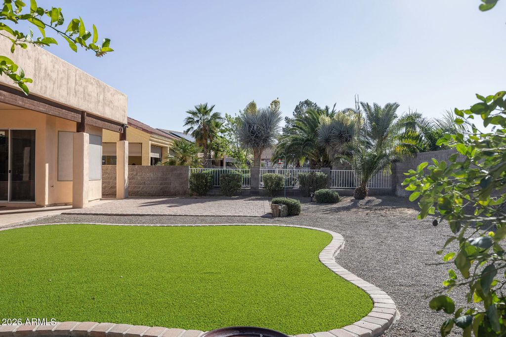 Image 37 of property listing at 923 W CROOKED STICK Drive, Casa Grande, AZ 85122