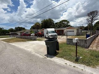 1117 Paseo Ave, Fort Pierce, FL 34982