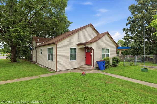 2400 Birnie Avenue, Fort Smith, AR 72904