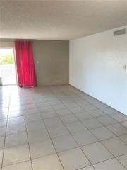 1810 W 56th St 3315, Hialeah, FL 33012