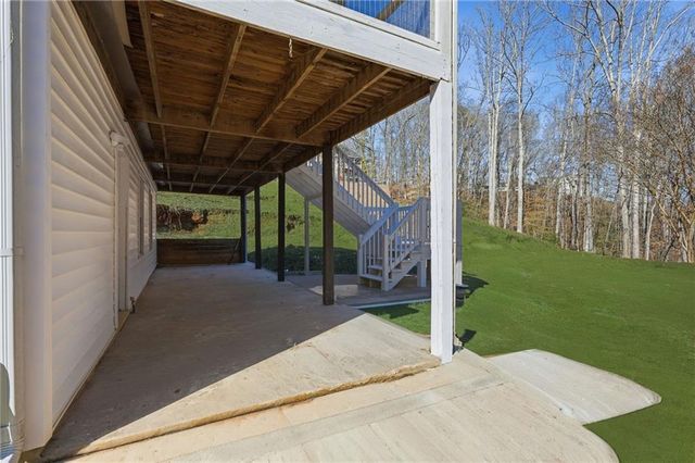 681 Chestatee Point, Dawsonville, GA 30534