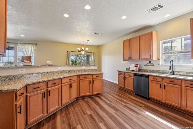 530 Mesa Loop, San Antonio, TX 78258