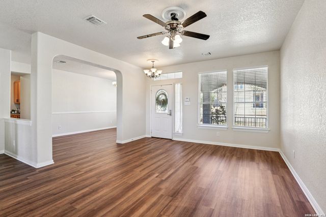 530 Mesa Loop, San Antonio, TX 78258