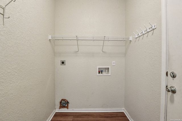 530 Mesa Loop, San Antonio, TX 78258