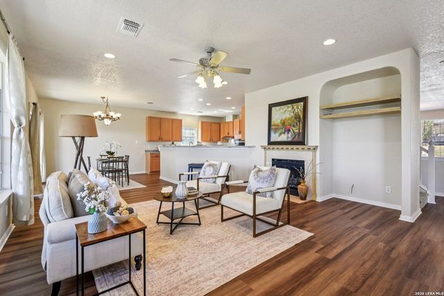 530 Mesa Loop, San Antonio, TX 78258