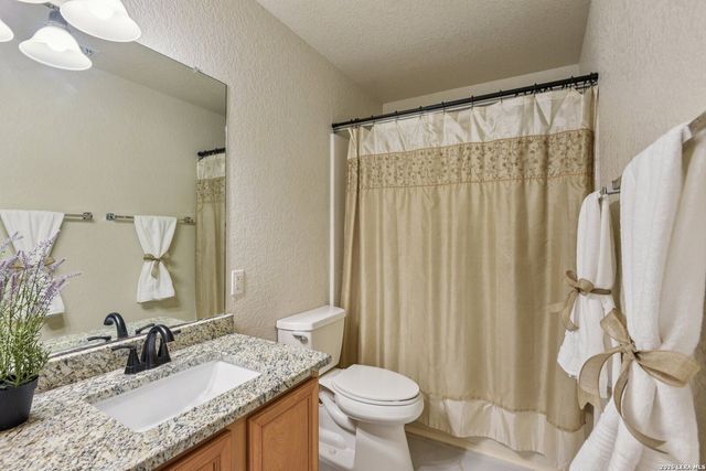 530 Mesa Loop, San Antonio, TX 78258