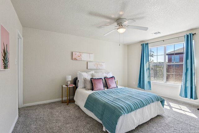 530 Mesa Loop, San Antonio, TX 78258