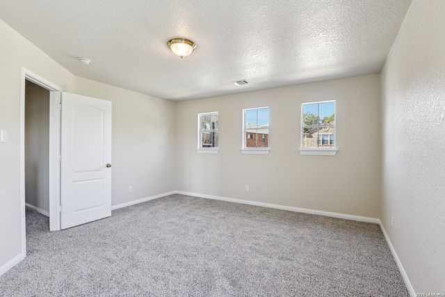 530 Mesa Loop, San Antonio, TX 78258