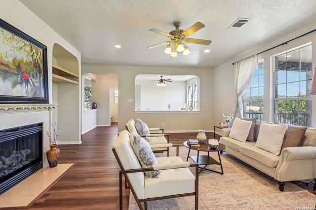 530 Mesa Loop, San Antonio, TX 78258