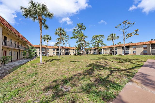 6120 NE Forest Hill Boulevard 103, West Palm Beach, FL 33415