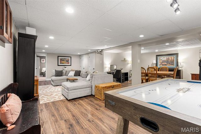 6339 Treehouse Trail, St Louis, MO 63129