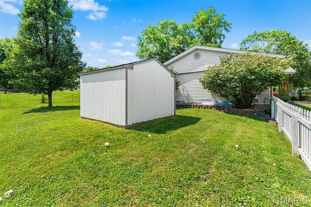 6339 Treehouse Trail, St Louis, MO 63129