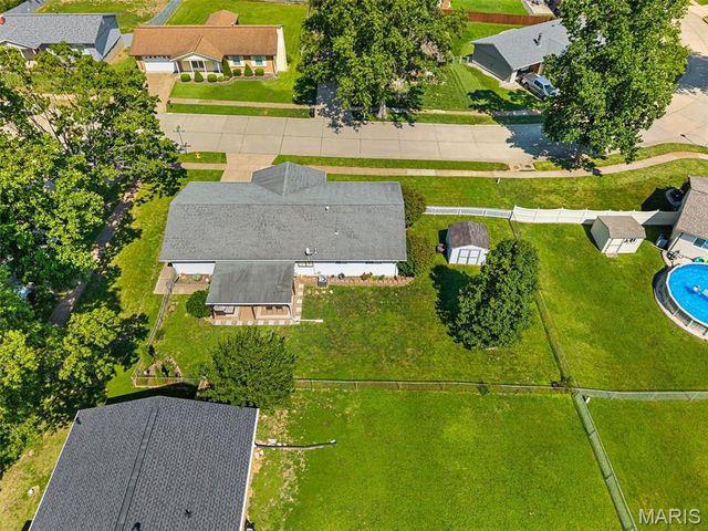 6339 Treehouse Trail, St Louis, MO 63129