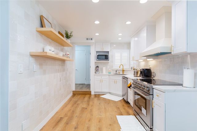 16782 Heritage, Huntington Beach, CA 92647