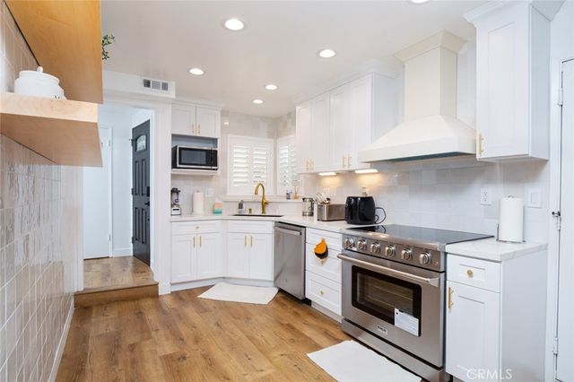 16782 Heritage, Huntington Beach, CA 92647