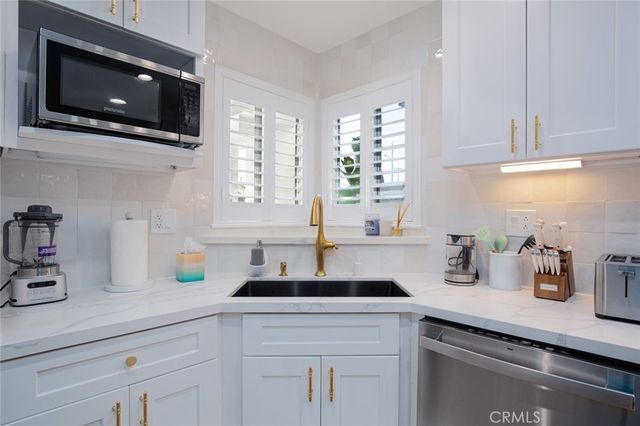 16782 Heritage, Huntington Beach, CA 92647