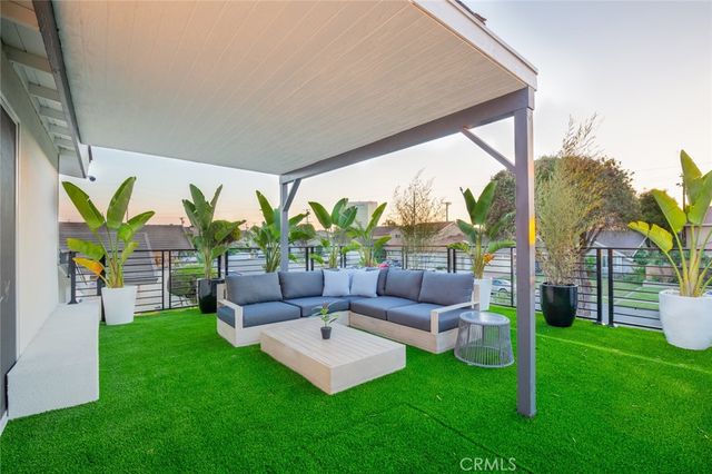 16782 Heritage, Huntington Beach, CA 92647