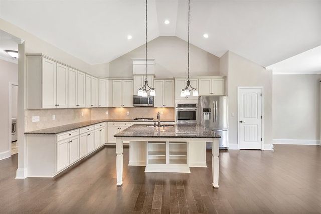 2 Vineyard Way, Anderson, SC 29622