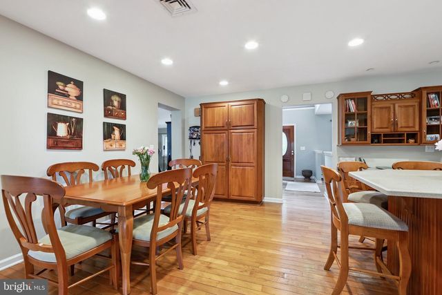 313 HALE ST, Pennington, NJ 08534